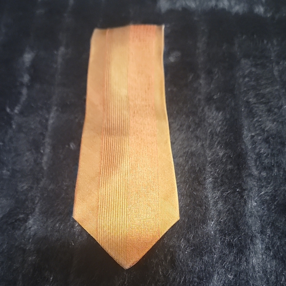 Vintage 1970s Silk Necktie | OPT Distinct Pattern | London | Classic Menswear